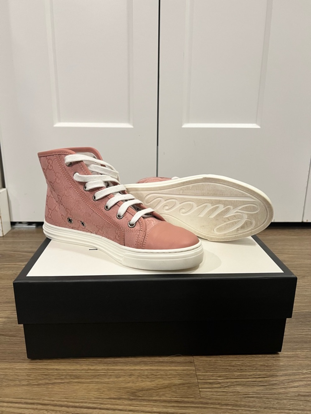 Gucci (WMNS) Gucci GG High-Top Sneakers 'Logo Print - Soft Pink’ - Picture 2 of 5